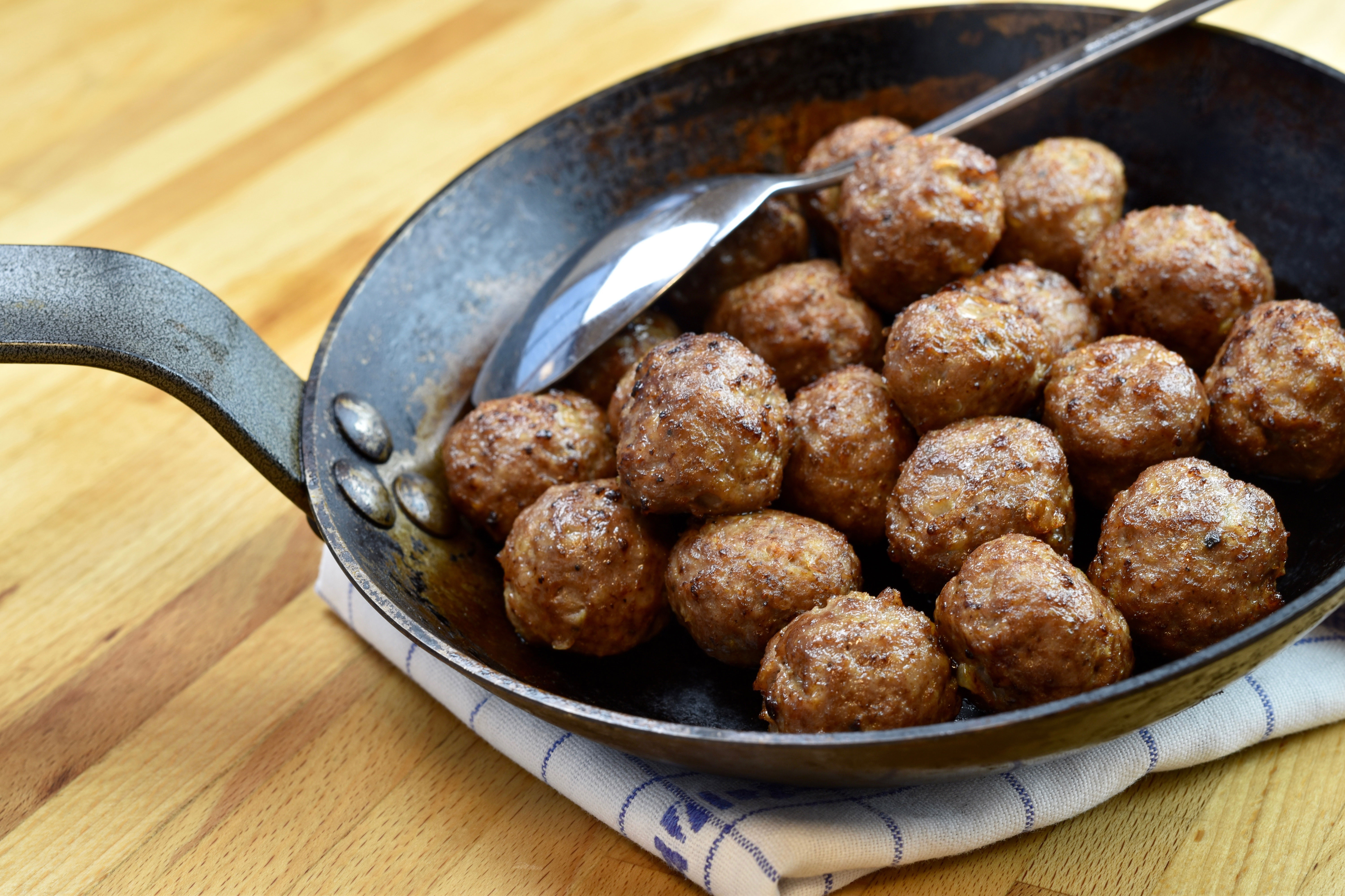 traditionella julköttbullar med kryddpeppar traditionella julköttbullar med kryddpeppar