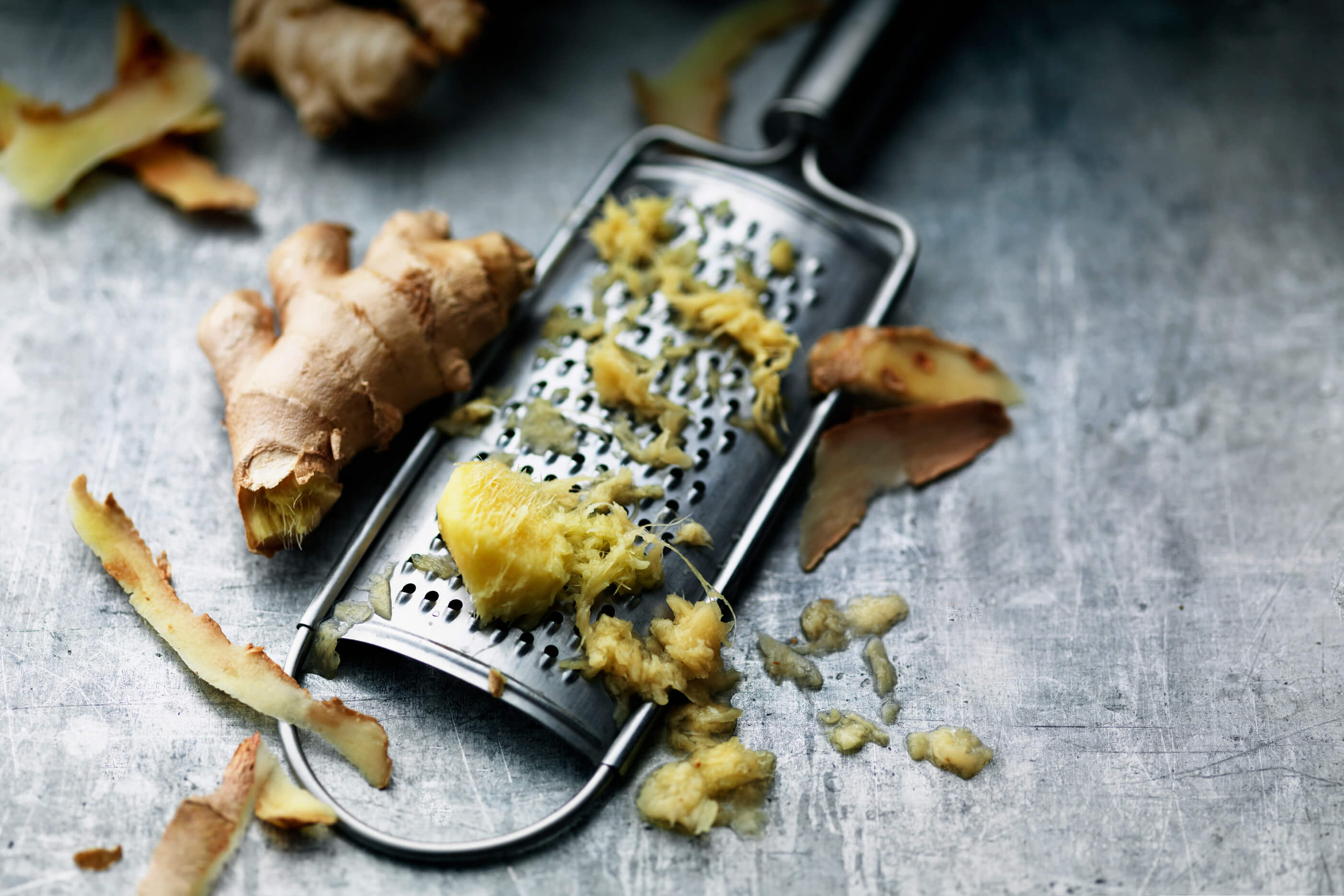 Fem tuber med krydd- och örtpaste