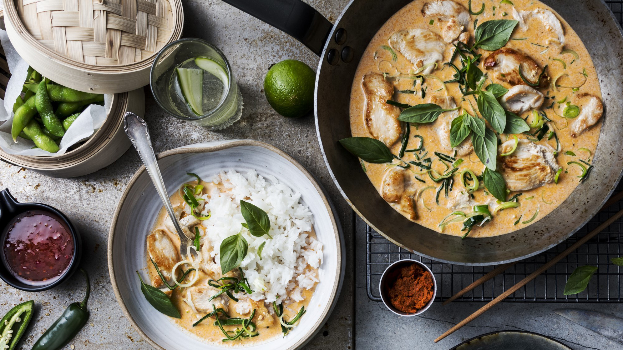 Kyckling röd curry med kokosmjölk