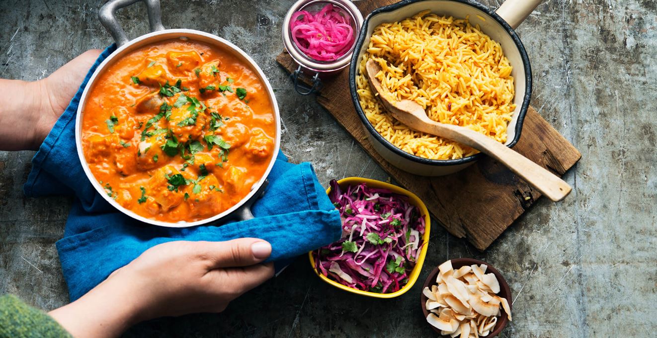 Creamy coconut & tomato chicken