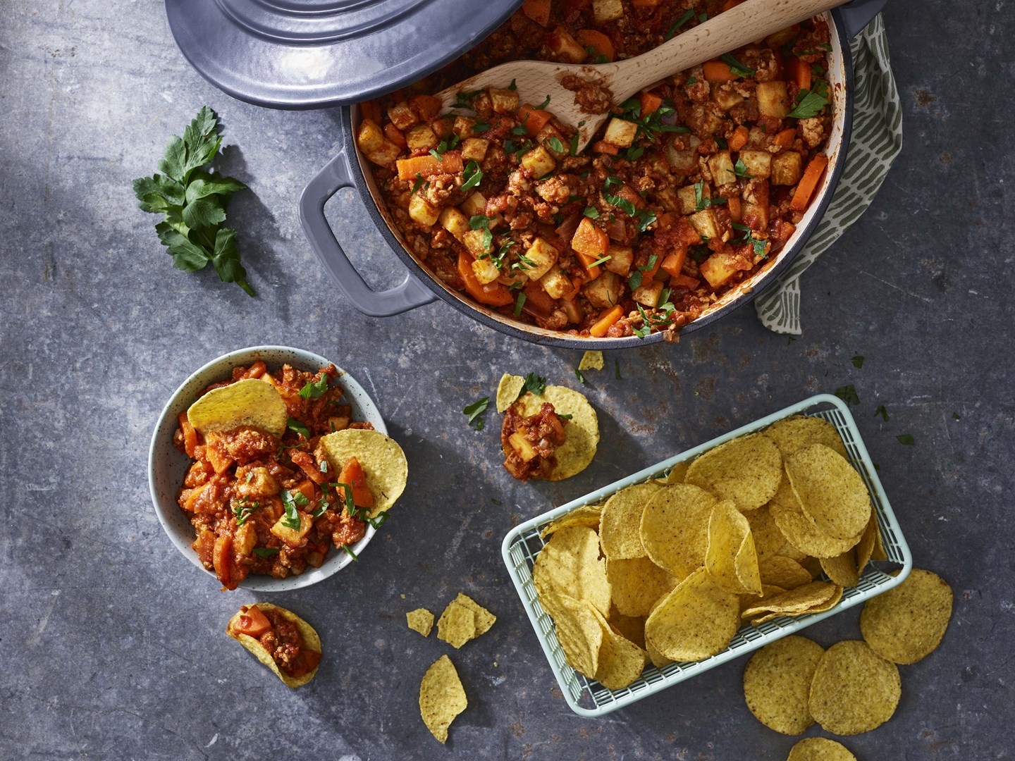 Chili au poulet et aux nachos