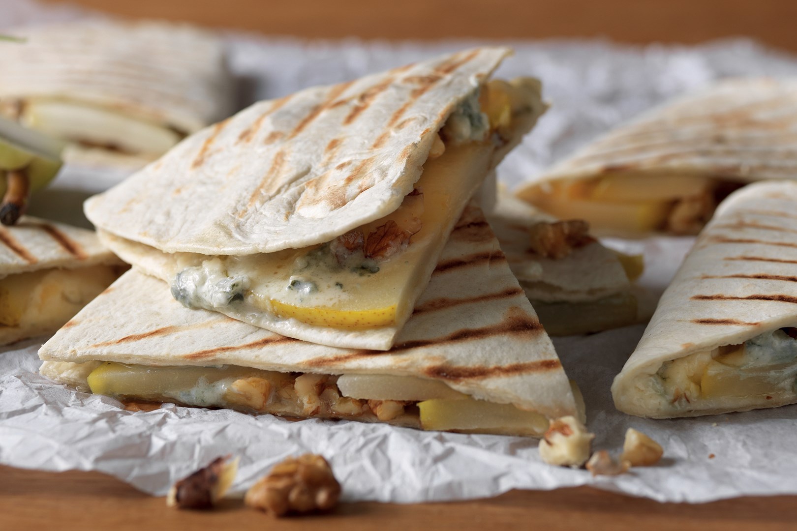 Quesadillad pirni ja gorgonzola juustuga