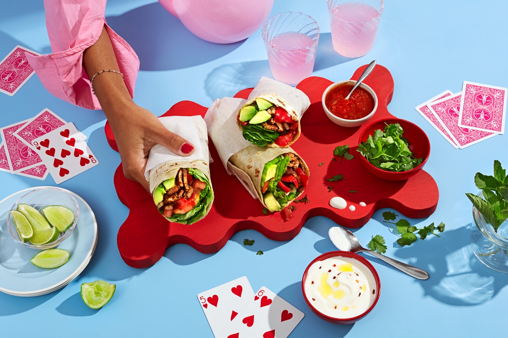 klassieke burrito's gevuld met rundvlees en verse groenten