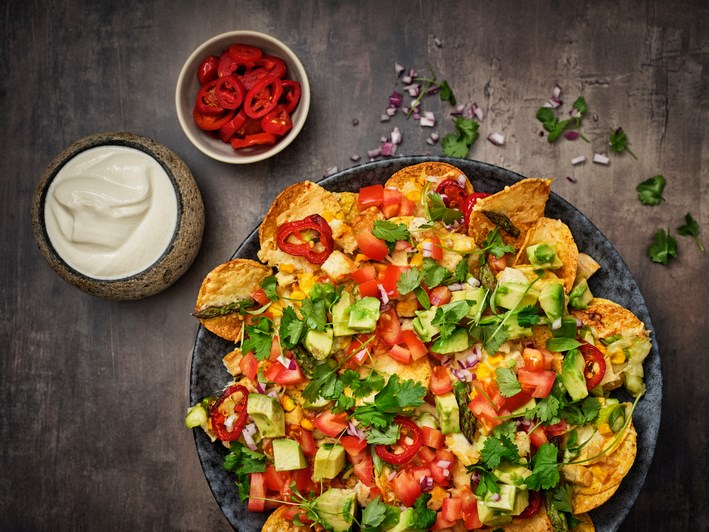 Asperges & gegrilde kip nacho plate