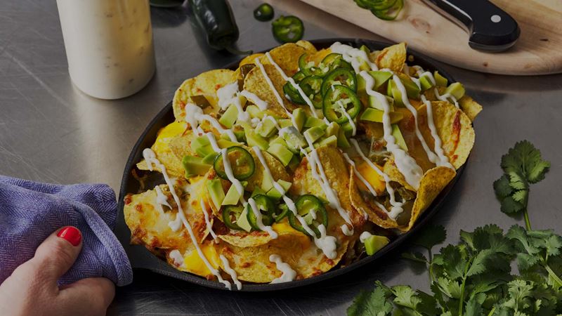 Nachos severt med tilbehør