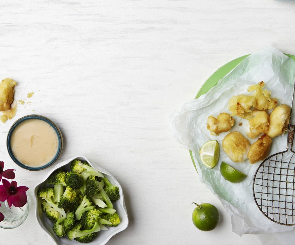 Tempura fisk med soya- og ingefærdip