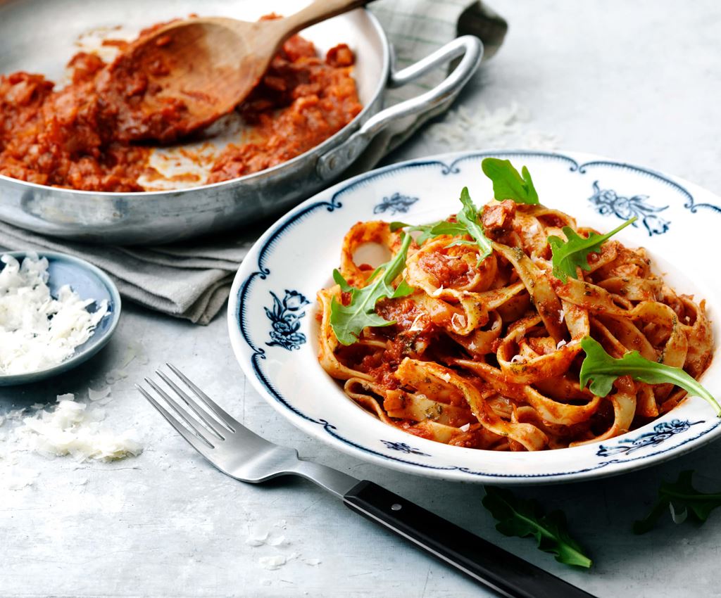 Tallerken med pasta pomodoro | En oppskrift fra Santa Maria