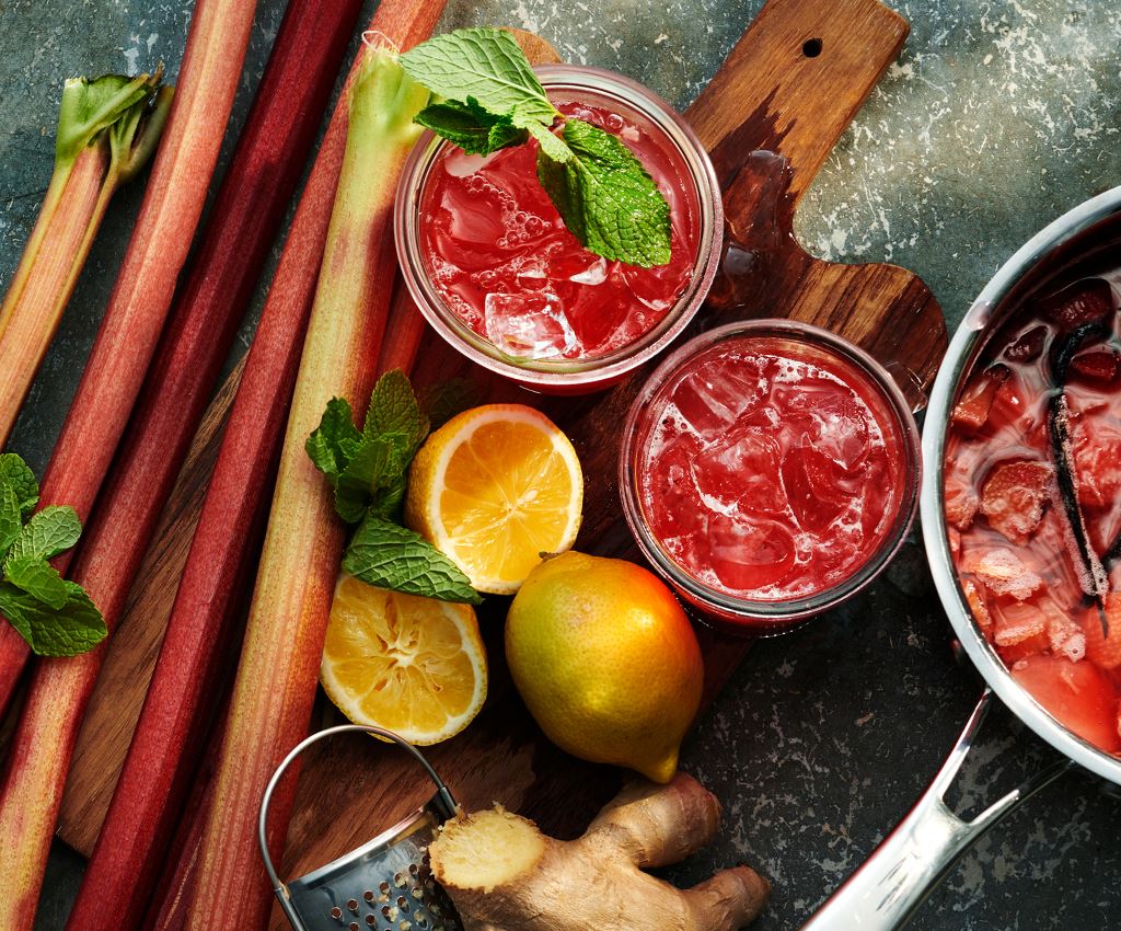 Rhubarb & ginger lemonade