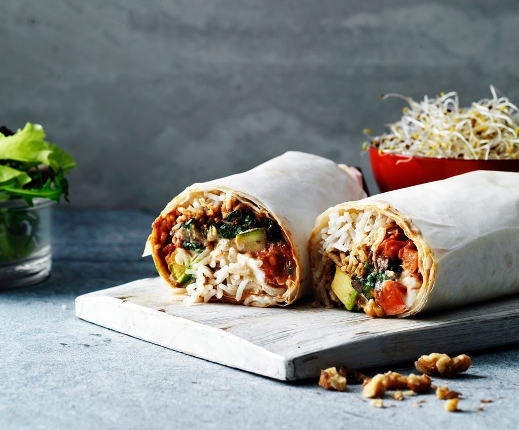 Vegetarisk burrito med getost & svarta bönor 