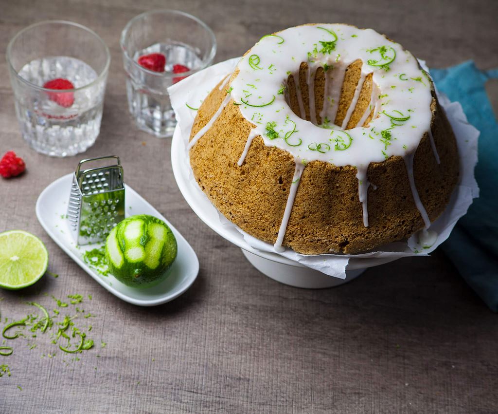 Veganiškas keksas su žaliųjų citrinų glajumi