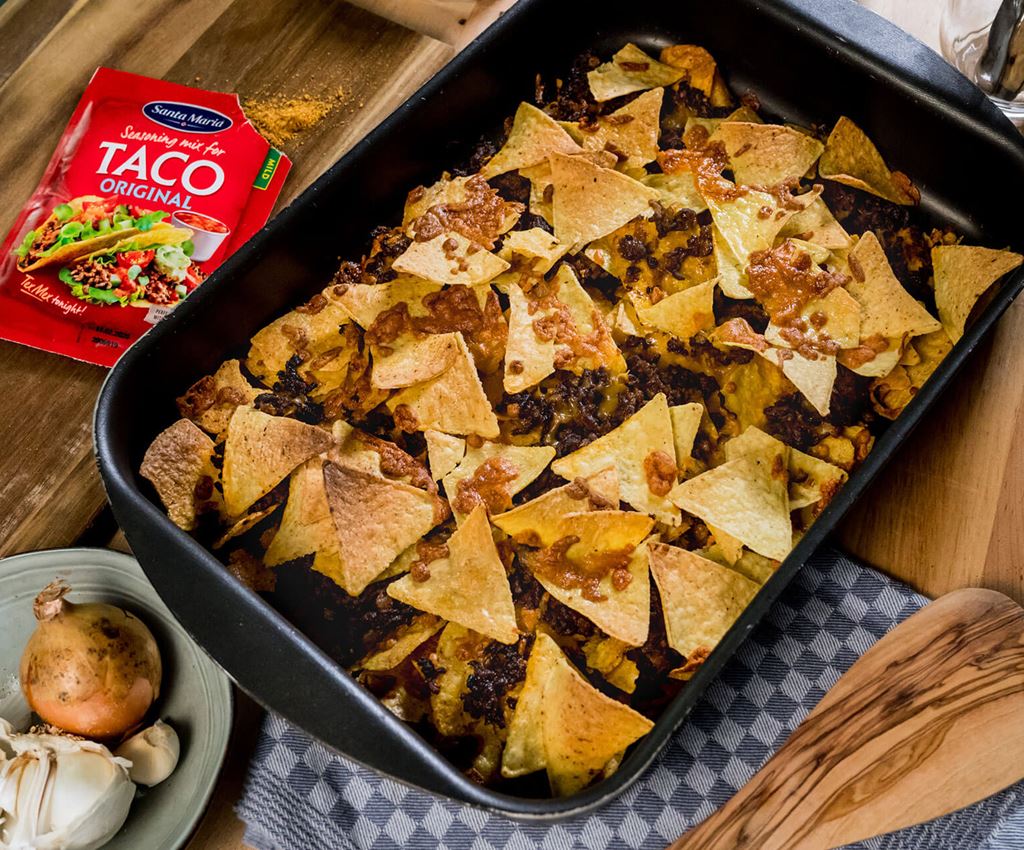 Tortilla-Chips mit Hackfleisch und Käse