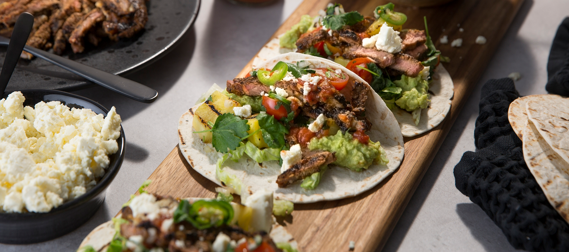 Tacos med Grillad Entrecôte och Ananas
