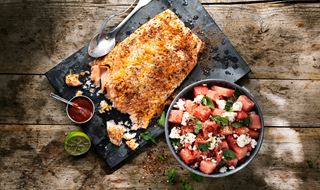 Laks med BBQ-rub og vannmelonsalat med mynte