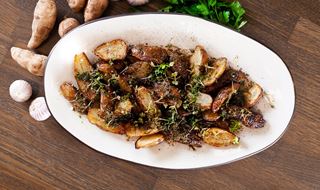 Fat med ugnsrostade jordärtskockor