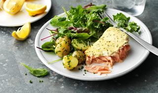 Ugnsbakad lax i sås på tre sätt