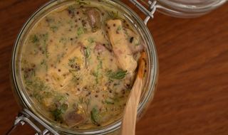 Vegansk senapssill i burk