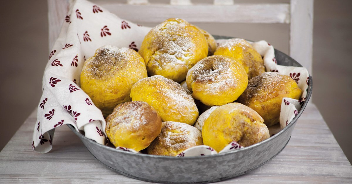 saffransbullar med kardemumma saffransbullar med kardemumma